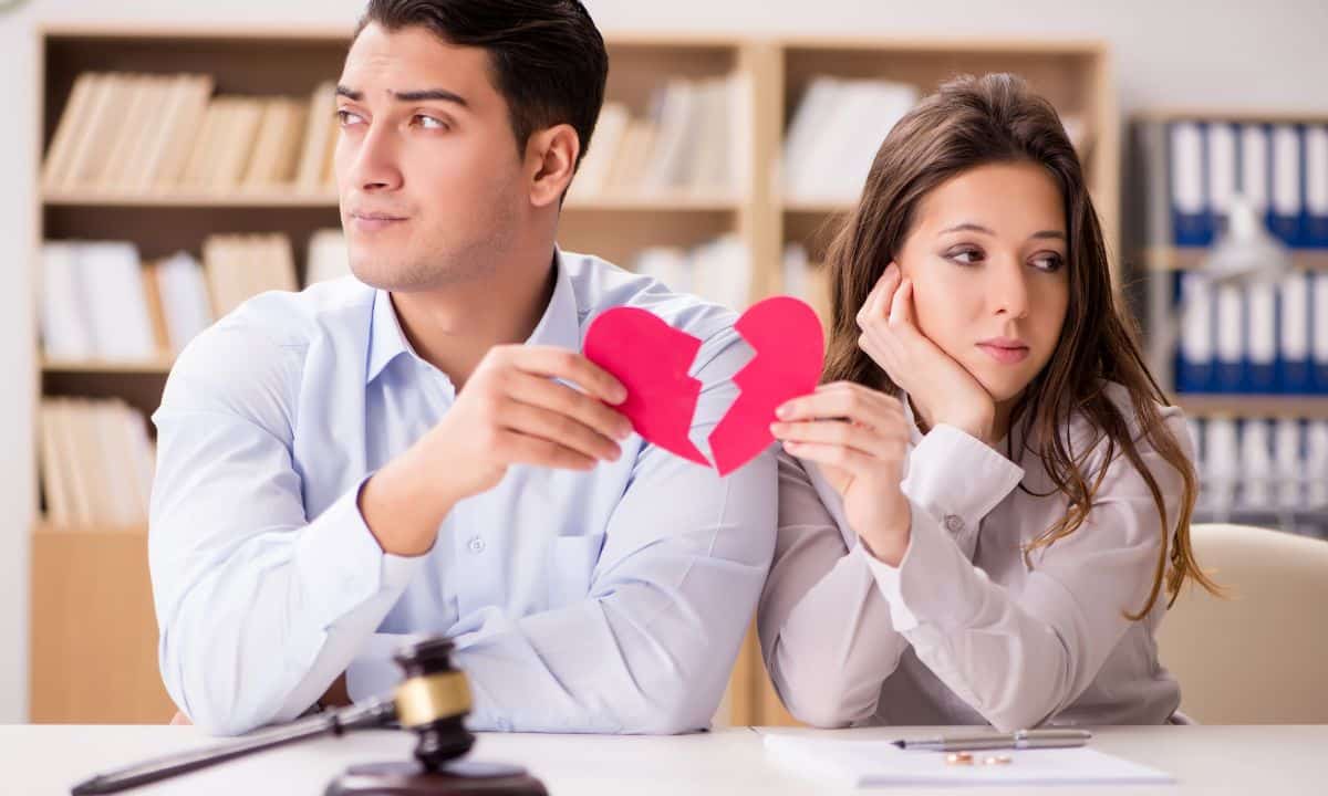How To Help Your Teen Cope With The Effects Of Divorce |